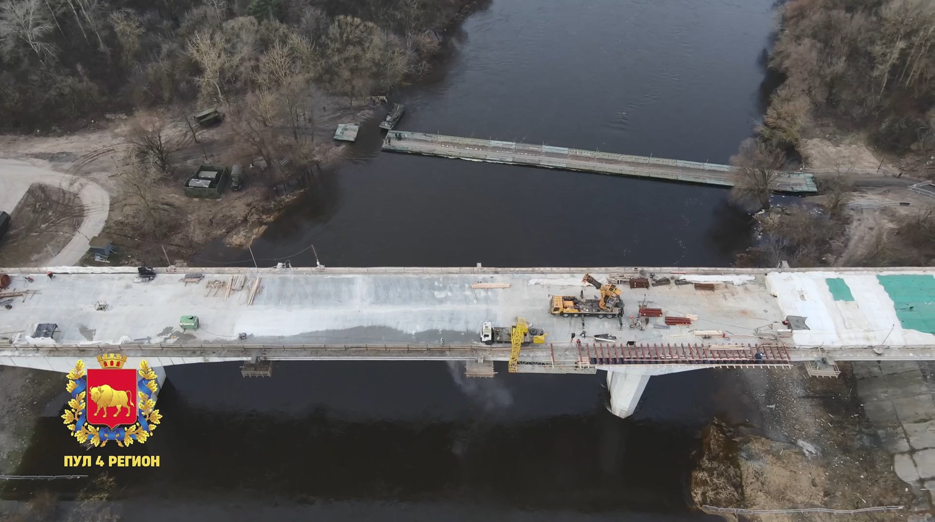 Военные во второй раз увеличивают длину понтонной переправы через Неман в Гродно
