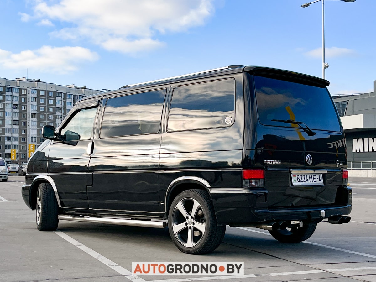 Павел и его VW Multivan