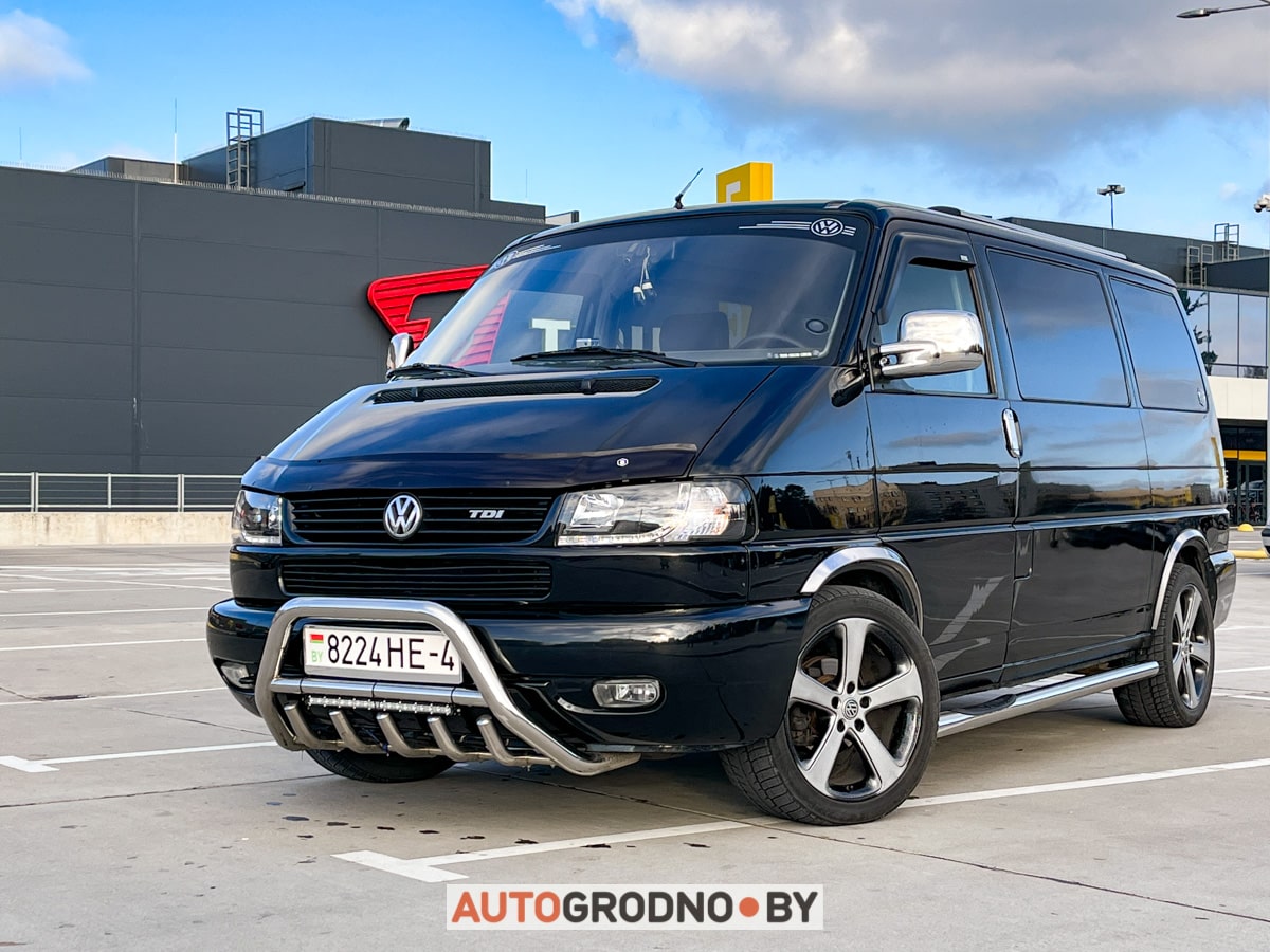 Павел и его VW Multivan