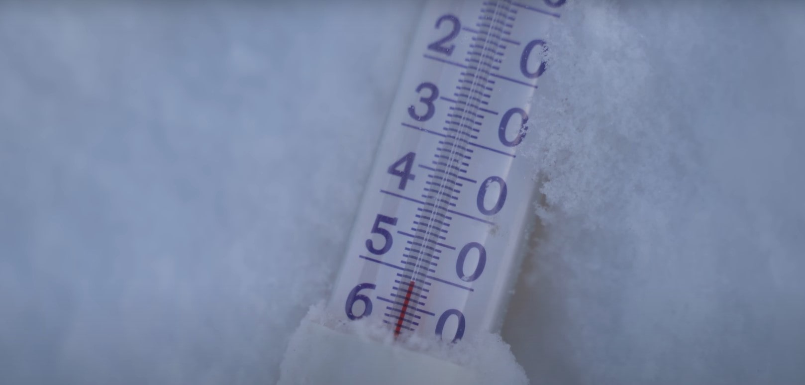 Как заводят автомобили в минус 50 в Якутии