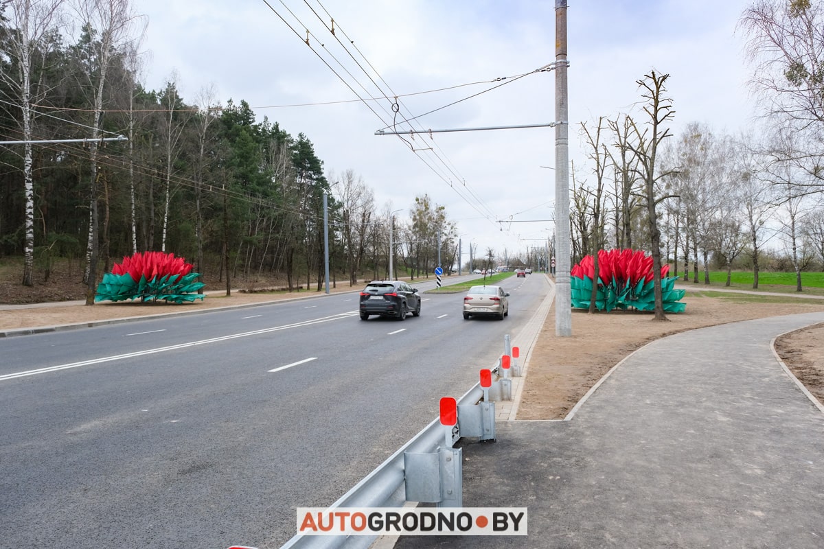 По Новому мосту в Гродно поехали первые автомобили. Репортаж при свете дня
