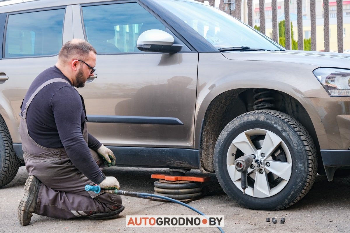 Директор шиномонтажа учит НЛП, чтобы лучше общаться с клиентами