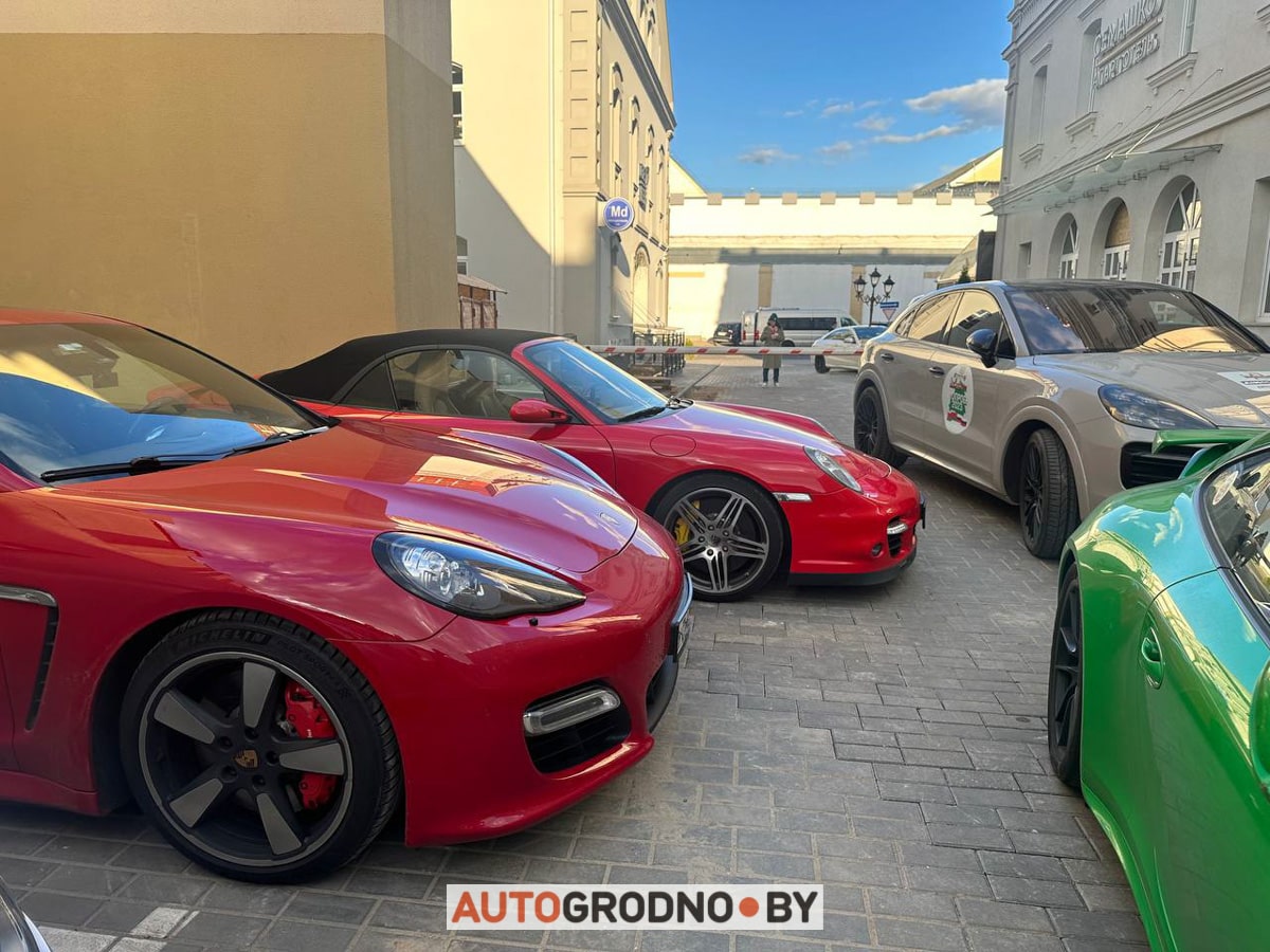 В Гродно прибыл Porsche Club Moscow