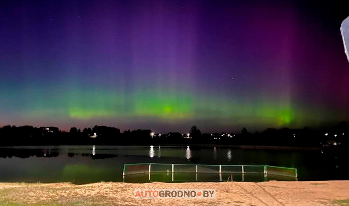 Небо Беларуси осветило северное сияние! Это невообразимо красиво