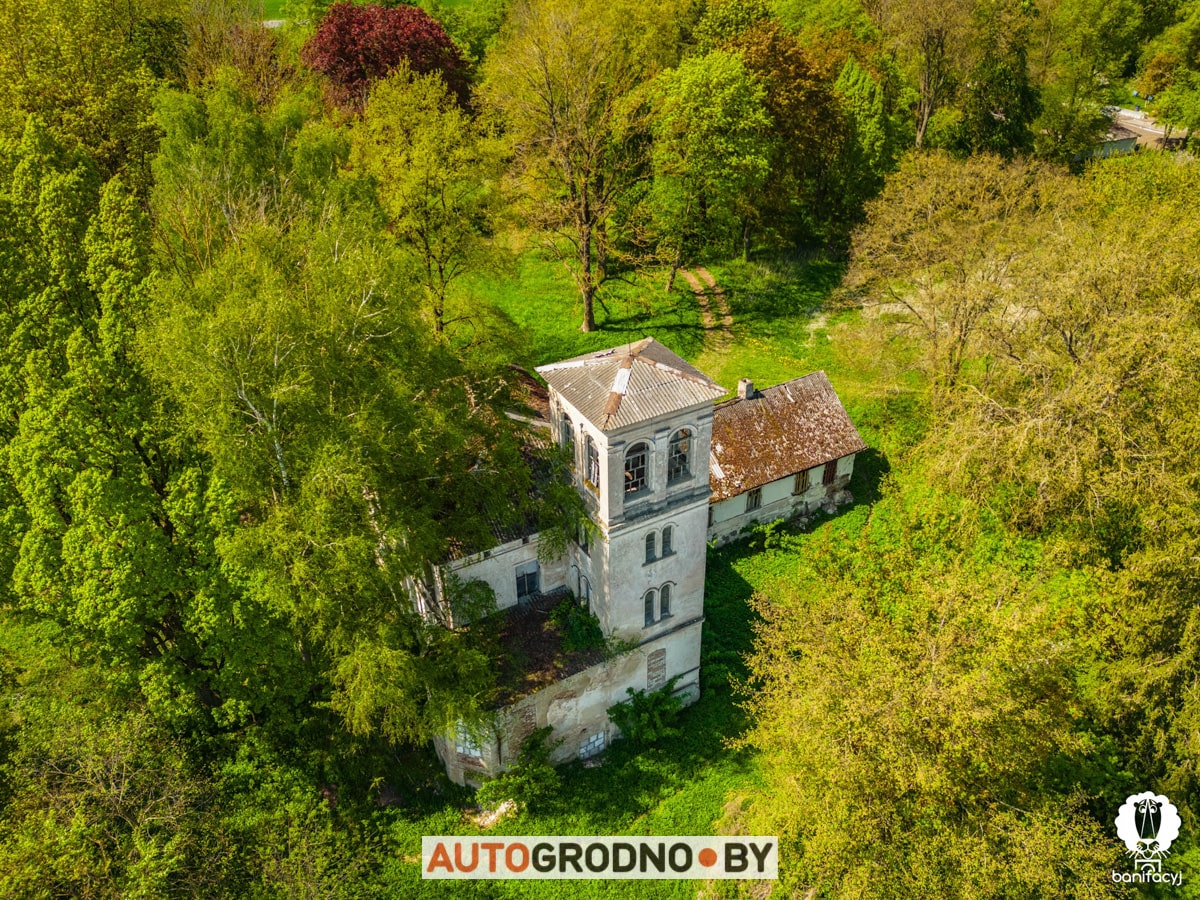 Усадьба де Вирионов