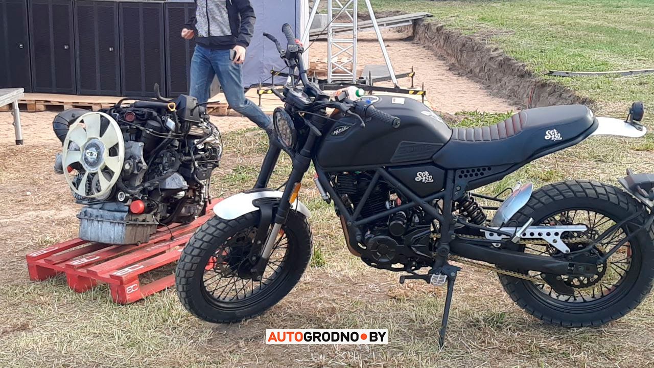 Под Гродно ставят большую сцену: готовятся к байк-фестивалю ХЗ-5