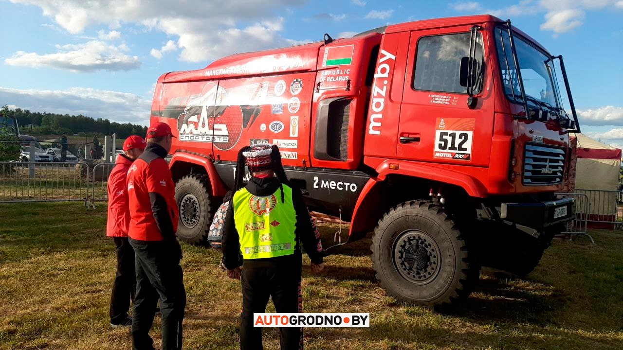 Под Гродно ставят большую сцену: готовятся к байк-фестивалю ХЗ-5