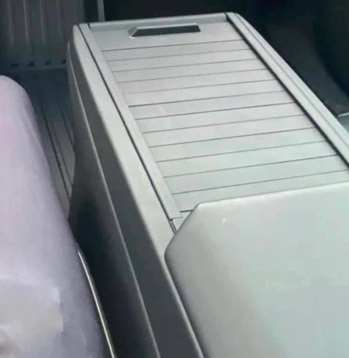 Салон Тесла КиберТрак