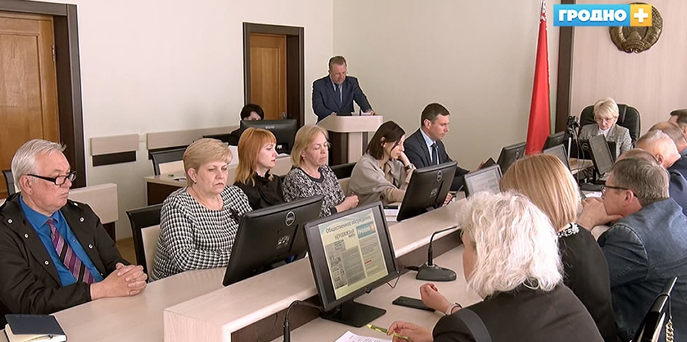 topon komis 18 00 min