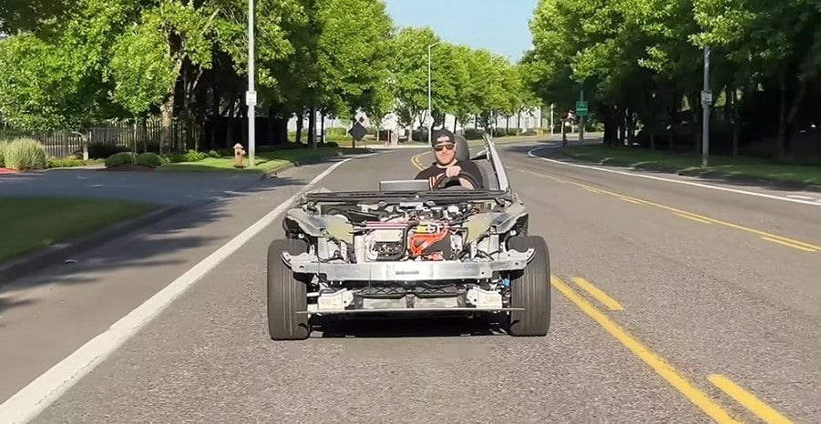 Разобрал Tesla Model 3