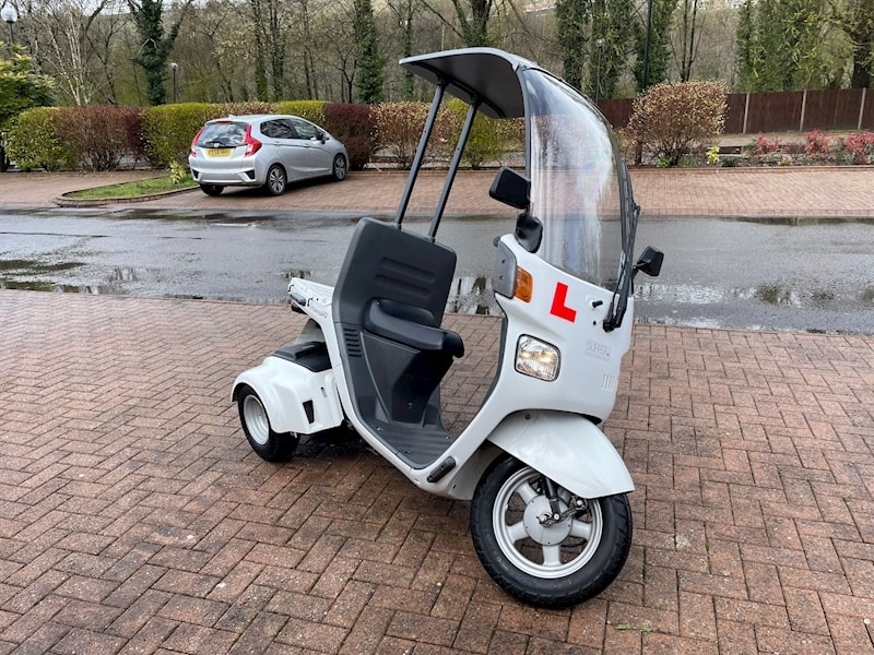 Honda Gyro Canopy 1 min