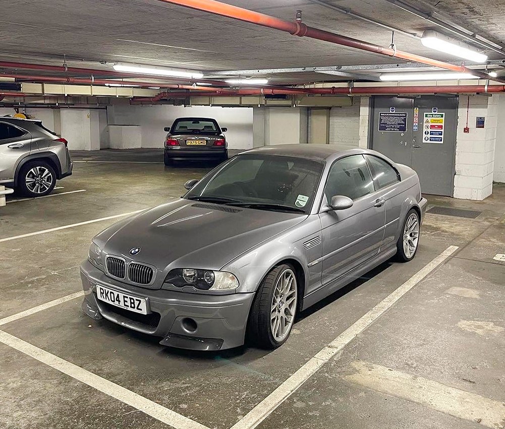 BMW M3 E46 с небольшим пробегом застрял на лондонской парковке на 15 лет, а владельца нигде не найти