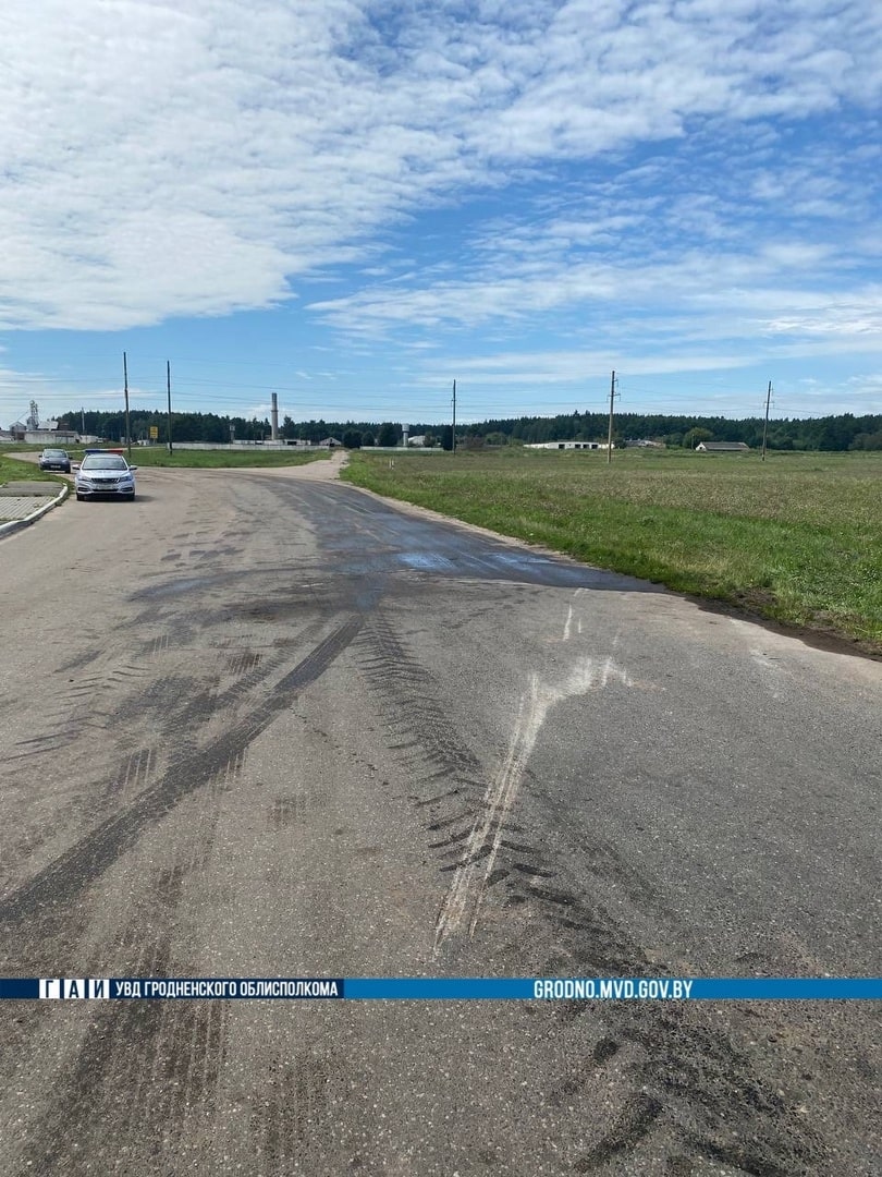 traktor bel jodki korovy 2 min