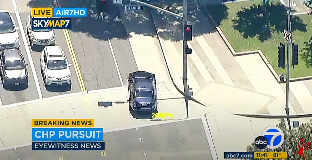 Вор, укравший Rolls-Royce, смог уйти от преследования полиции США, исчезнув загадочным образом вместе с авто