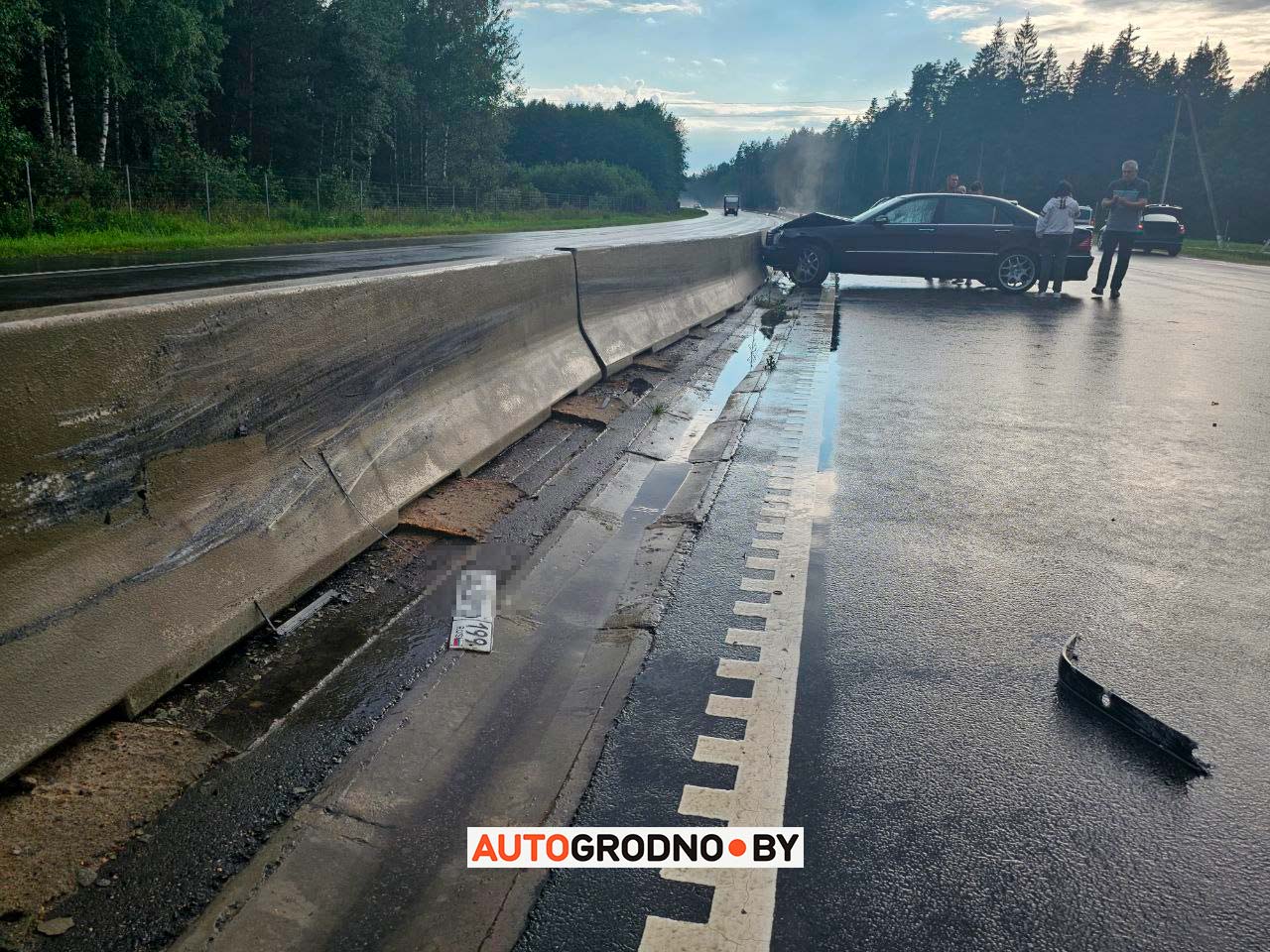 Авария ДТП трасса М6 Минск Гродно Мерседес