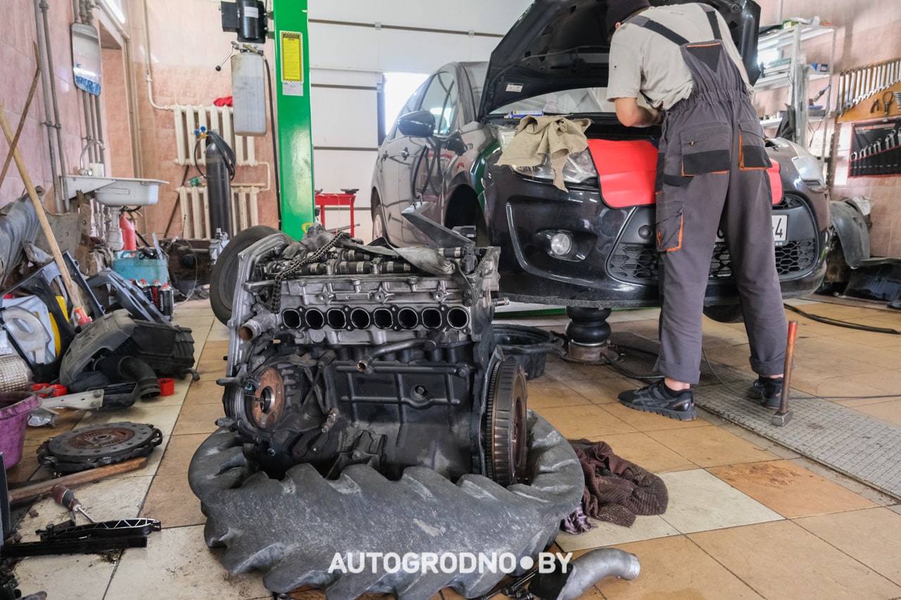 Автосервис УКС Гродно на улице Гаражной