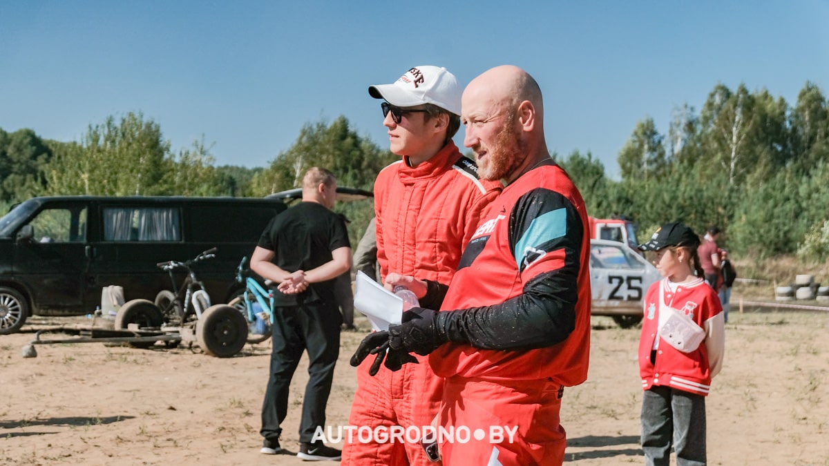 Гродненский гонщик произвел фурор на автокроссе 2023 под Гродно. Чемпионат Беларуси