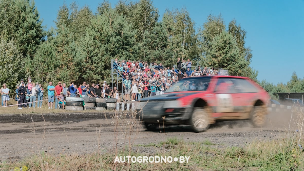 Гродненский гонщик произвел фурор на автокроссе 2023 под Гродно. Чемпионат Беларуси