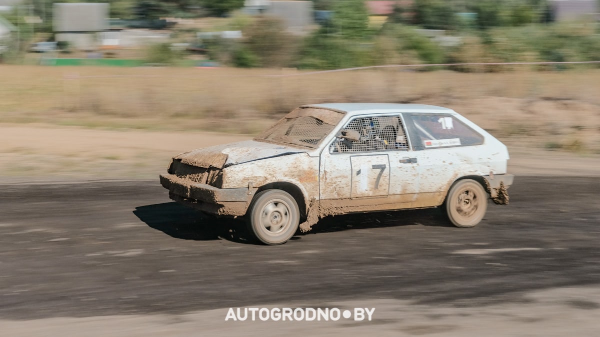 Гродненский гонщик произвел фурор на автокроссе 2023 под Гродно. Чемпионат Беларуси