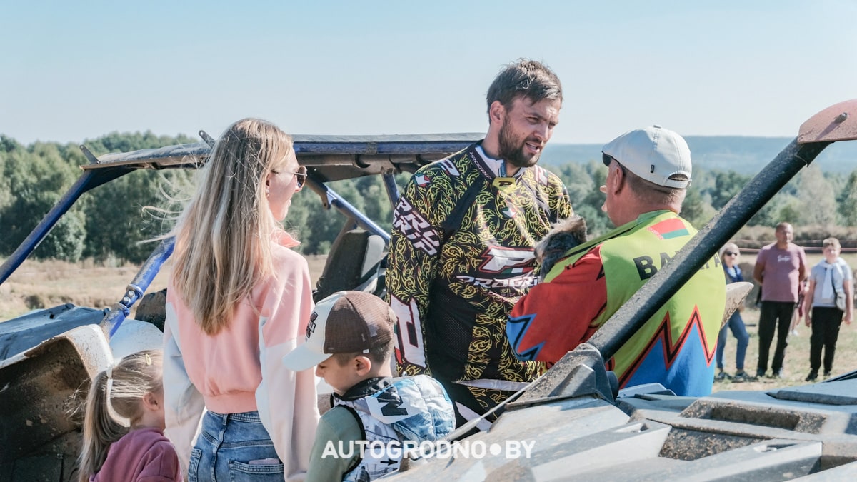 Гродненский гонщик произвел фурор на автокроссе 2023 под Гродно. Чемпионат Беларуси
