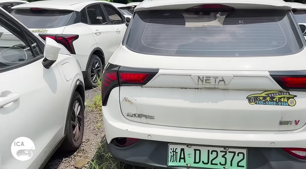 Брошенные электромобили в Китае