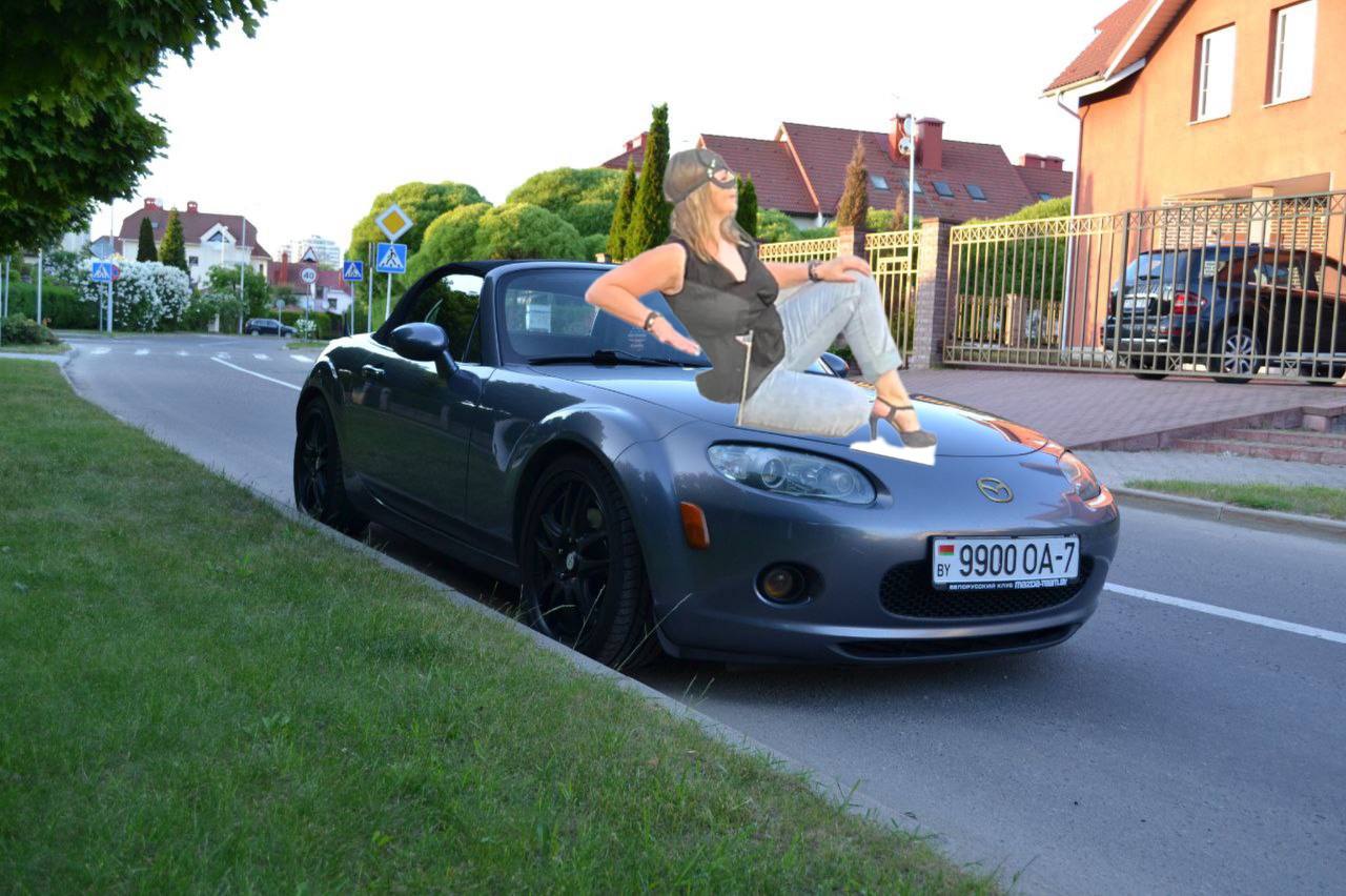 В Беларуси новый мем. И им стала женщина-кошка