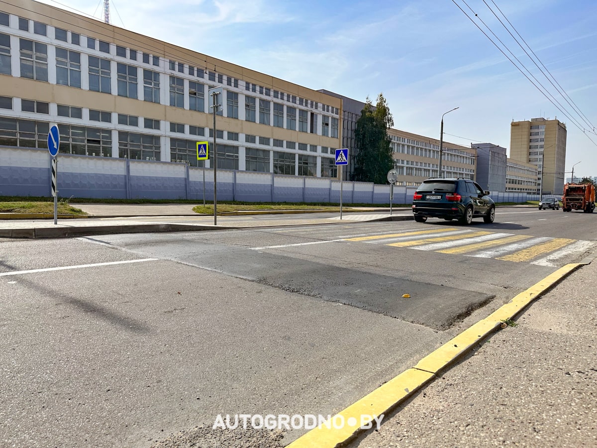 В Гродно установили новые лежачие полицейские