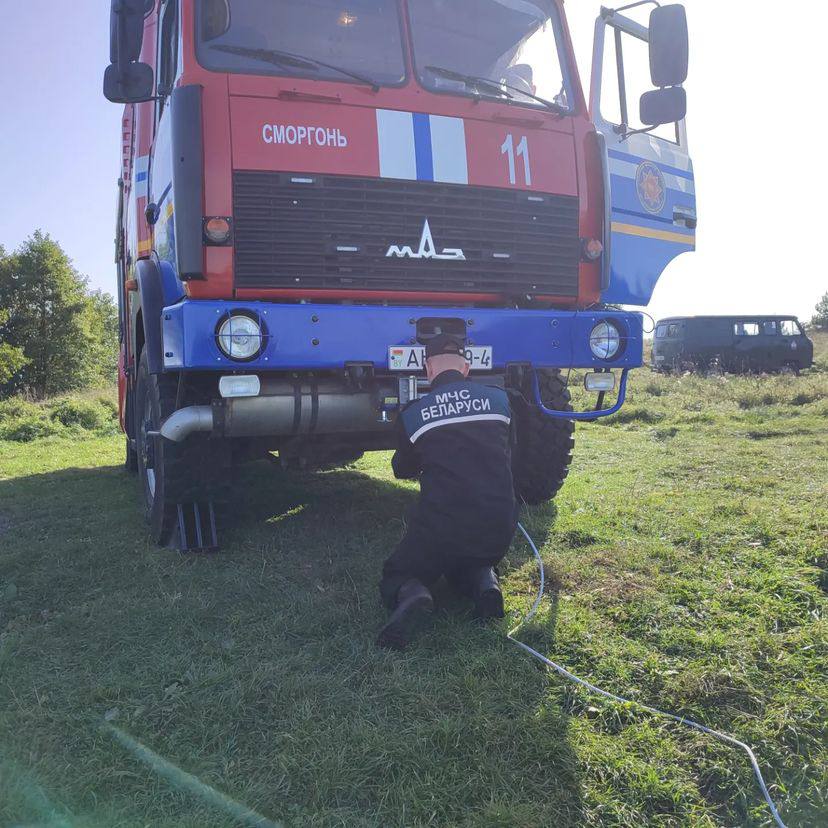 Сморгонь автомобиль под водой в озере