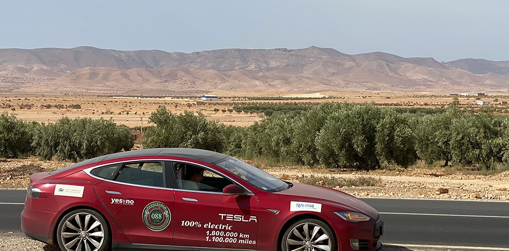 Рекордный пробег Tesla