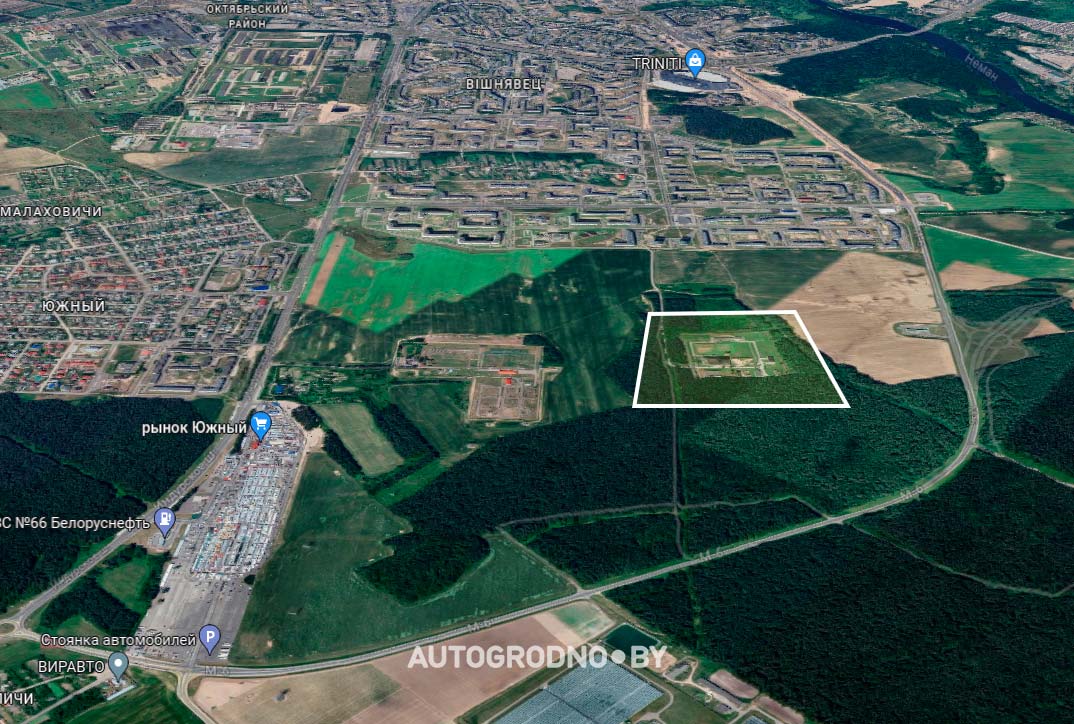 В лесу возле Южного рынка продают большую заброшку – здание старого водозабора Погораны