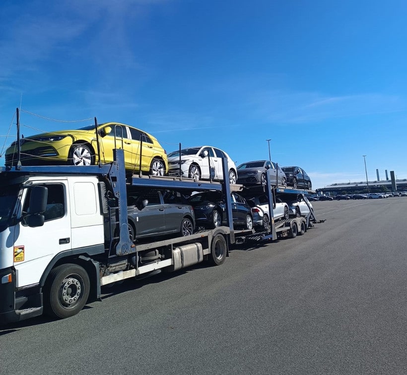 vw golf gti 09 23 01 min