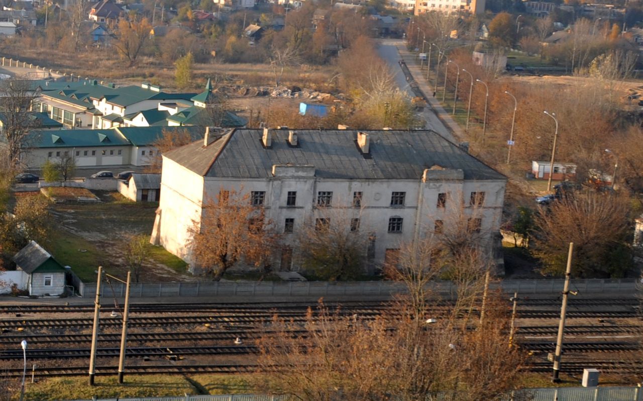 Старинное локомотивное паровозное депо в Гродно