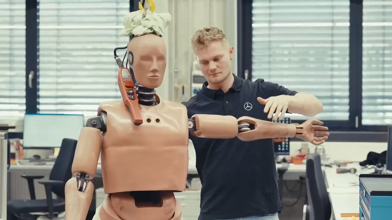 The worlds first public two car electric crash test by Mercedes Benz