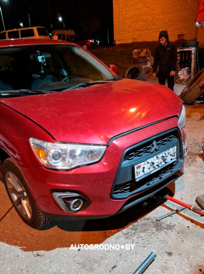 Mitsubishi asx в Гродно на шиномонтаже