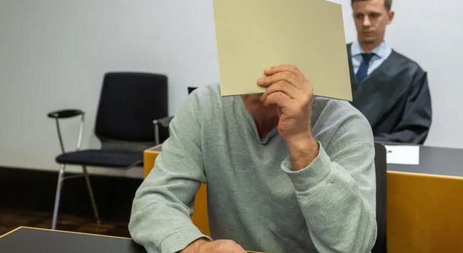 germ traktor 06 23 01 min