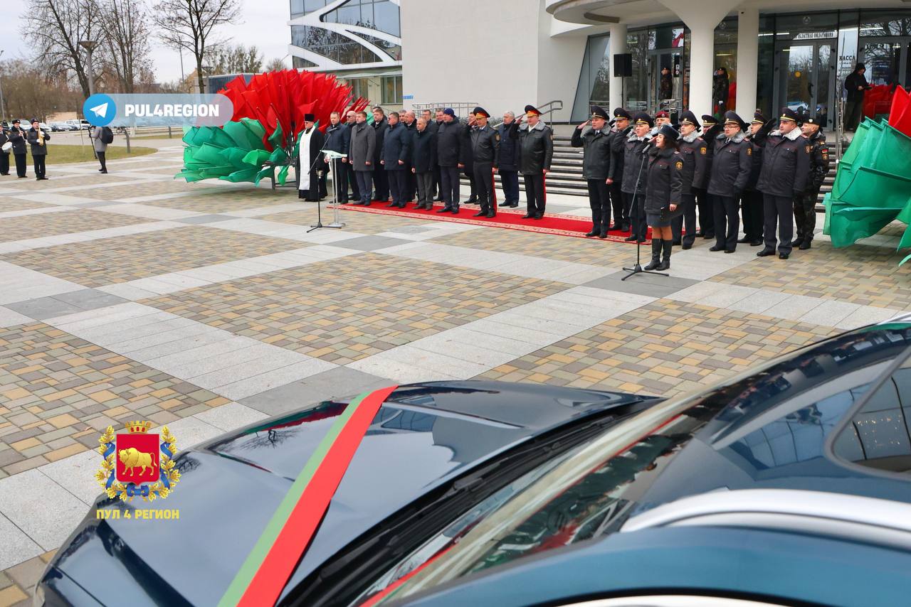 Милиция Гродно получила 49 новых автомобилей