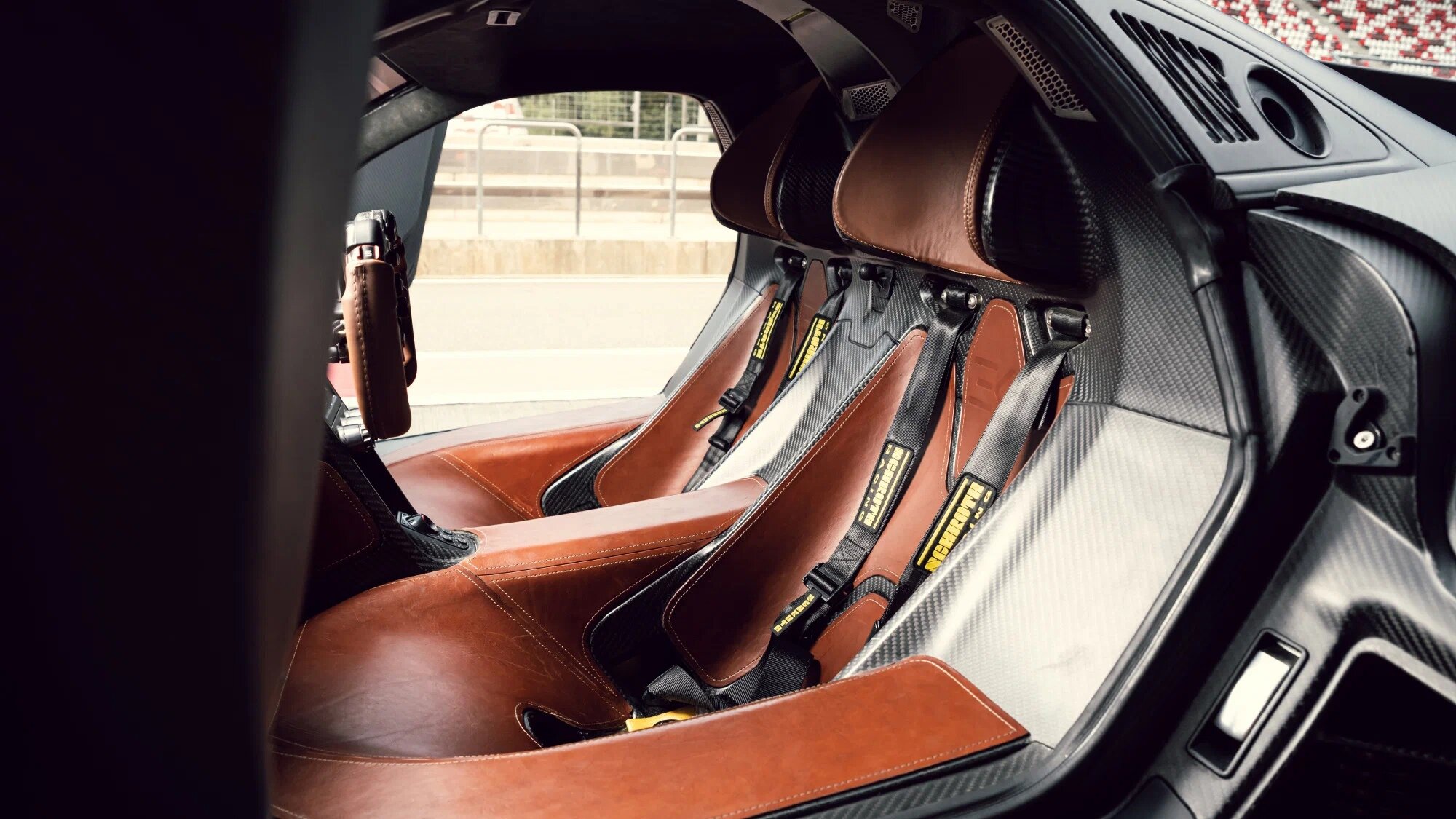 В России создали новый суперкар Rossa – он на основе Маруси. Первые подробности