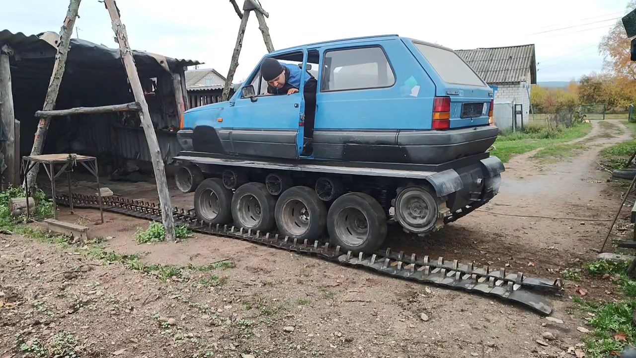 Белорус своими руками собрал вездеход на гусеницах и покорил ТикТок