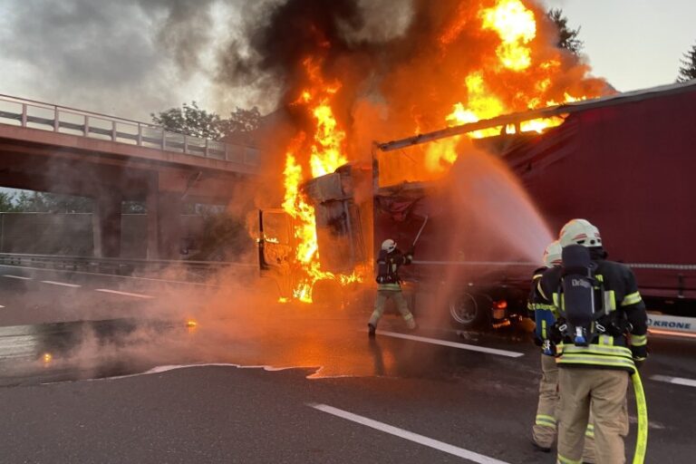 avstria tjagach moto 26 08 01