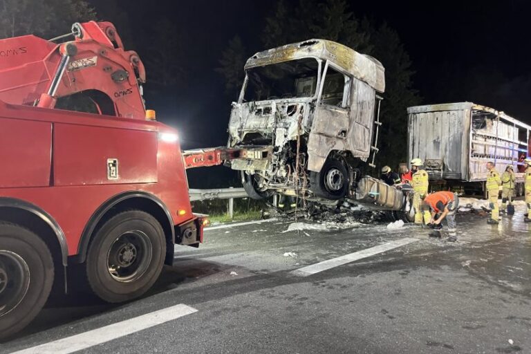 avstria tjagach moto 26 08 01