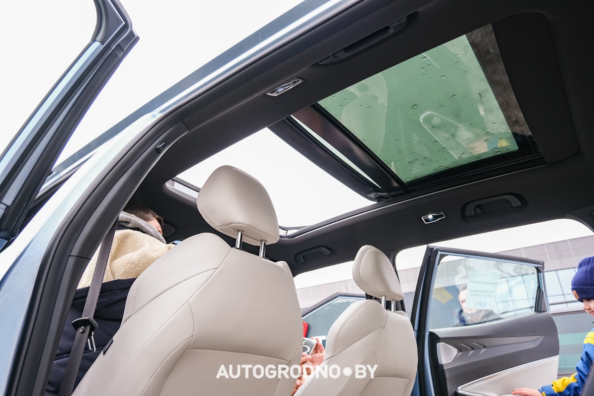 Обзор и тест драйв Geely Atlas Cool из Китая