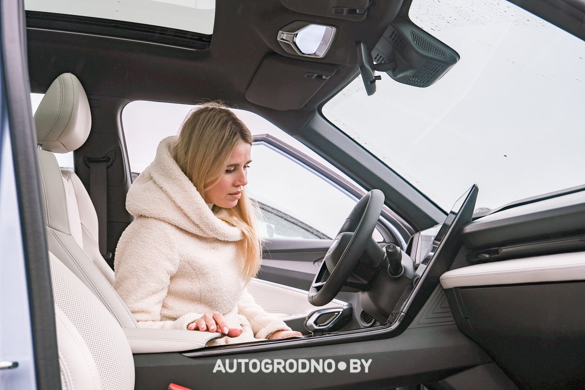 Обзор и тест драйв Geely Atlas Cool из Китая