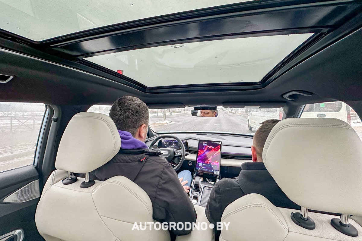 Обзор и тест драйв Geely Atlas Cool из Китая