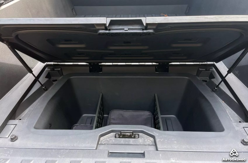 Cybertruck mnenie 01