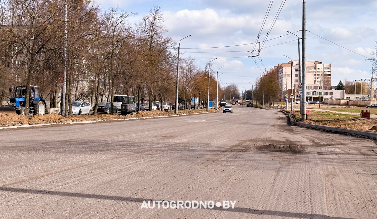 Фотофакт: на улице Лизы Чайкиной в Гродно начинается ремонт асфальта 