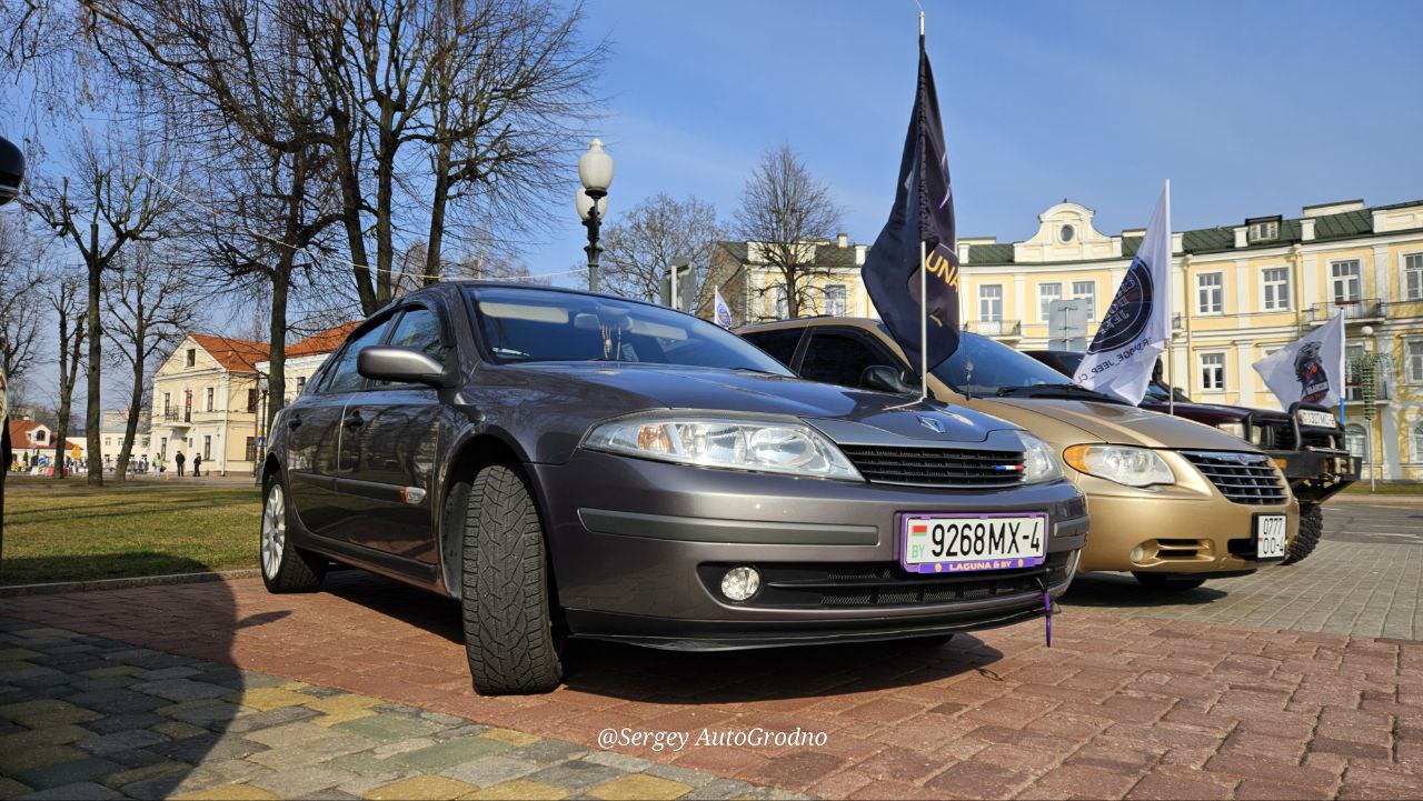 Фотофакт: авто и мотоклубы Гродно выставили свою технику на фестивале в центре