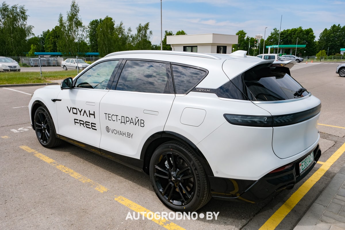 Voyah Free Pro в Гродно - новый автосалон - обзор и тест-драйв