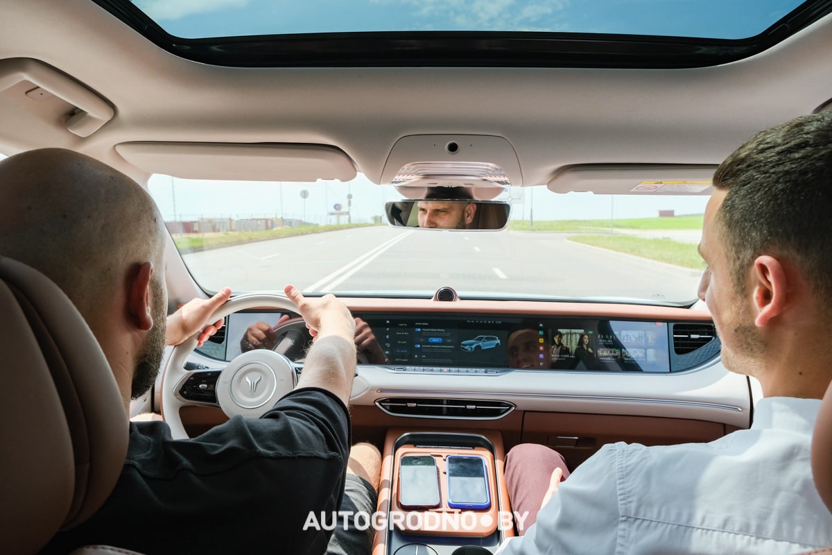 Voyah Free Pro в Гродно - новый автосалон - обзор и тест-драйв