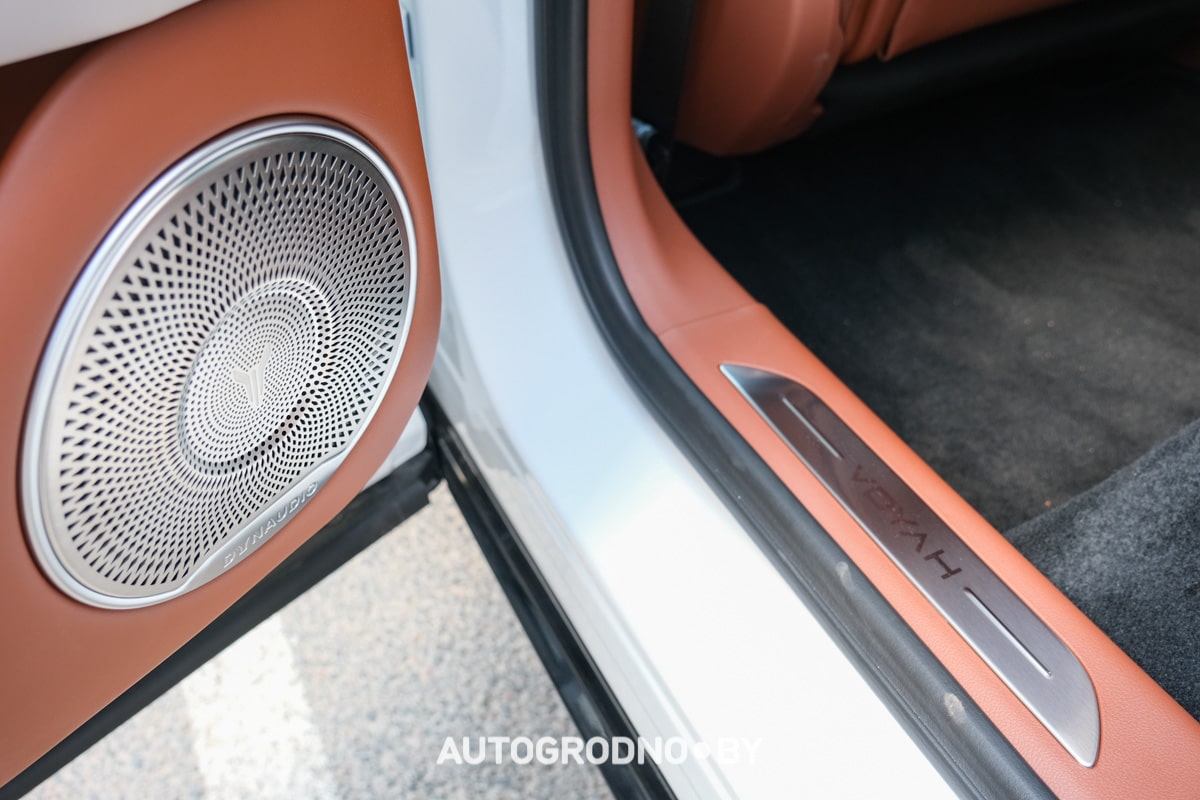 Voyah Free Pro в Гродно - новый автосалон - обзор и тест-драйв