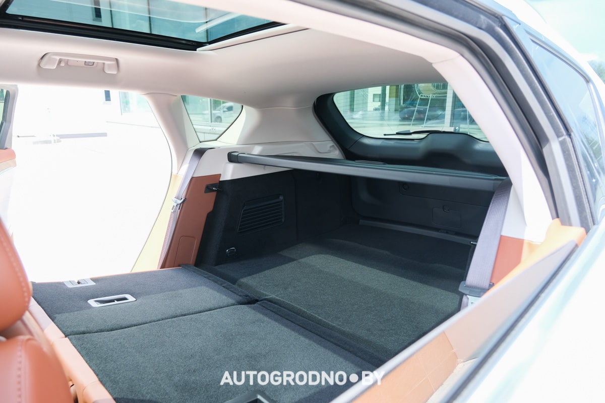 Voyah Free Pro тест-драйв